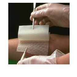 GARZA MEDICATA BACTIGRAS CON CLOREXIDINA ACETATO 0,5% 10X10CM 10 PEZZI - Luckyfarma.it