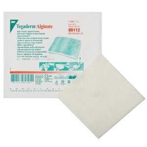 MEDICAZIONE IN ALGINATO TEGADERM ALGINATE ASSORBENTE 10X10 10 PEZZI - Luckyfarma.it